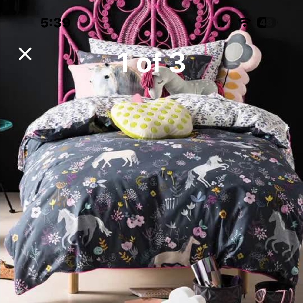 Charming pinto horse Print duvet cover - navy/grey